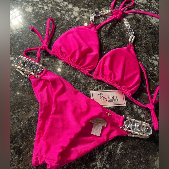 SOLD OUT xxx Regina’s desire “roped up” by beach bunny XL top and L bottoms - Picture 3 of 15